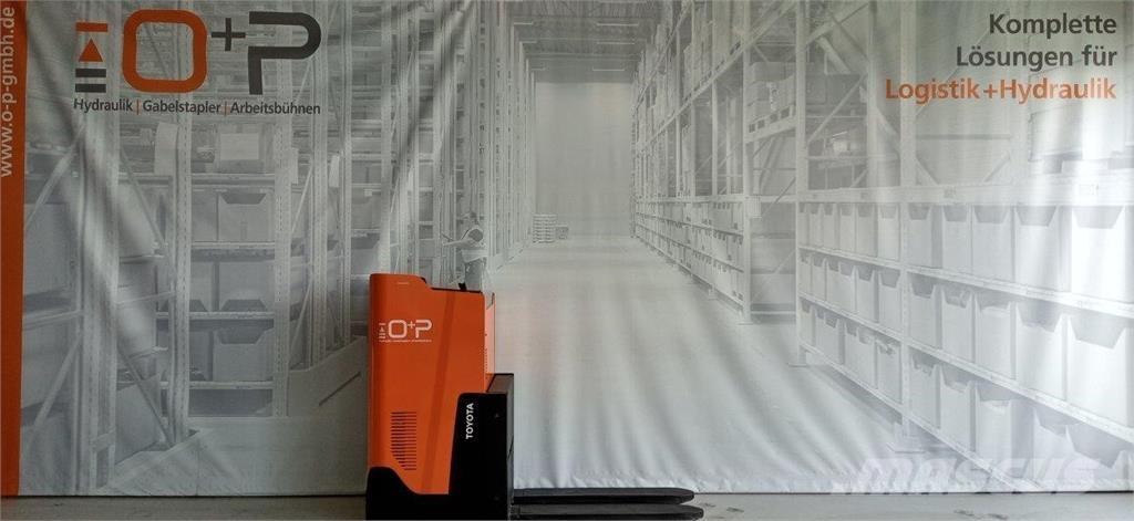 Toyota LSI200 Käyden ajettavat pinoamistrukit