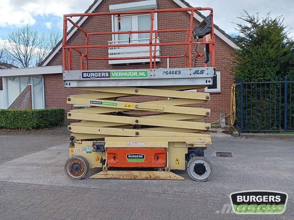 JLG 2646ES Saksilavat