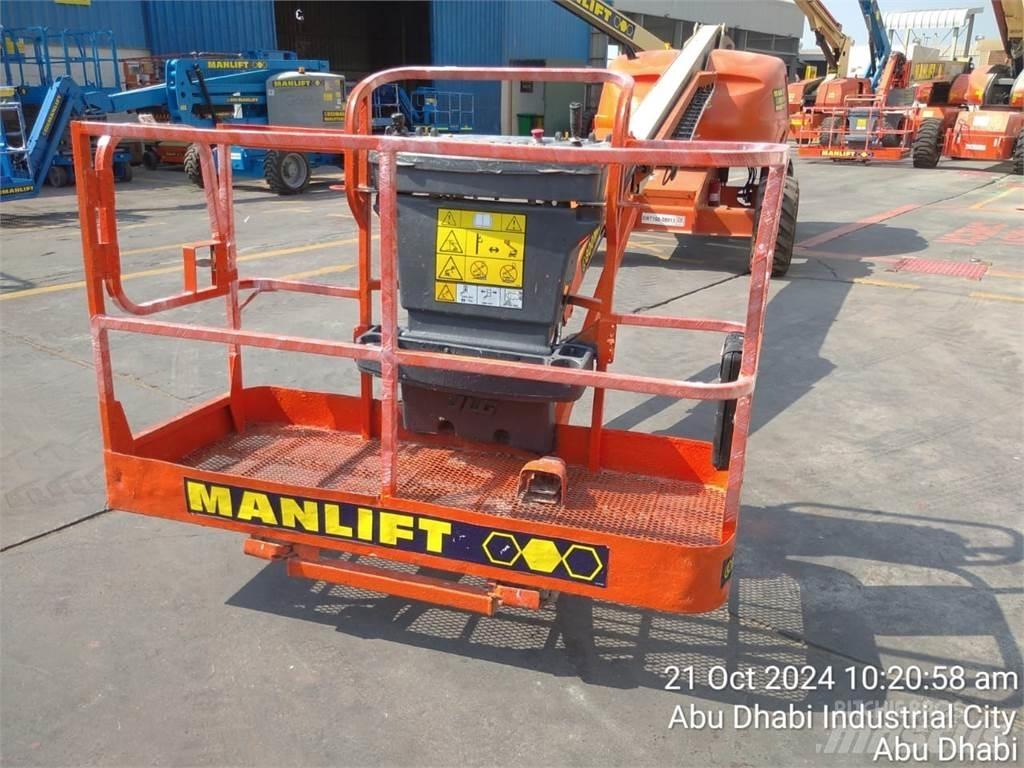 JLG 460SJ Teleskooppipuominostimet