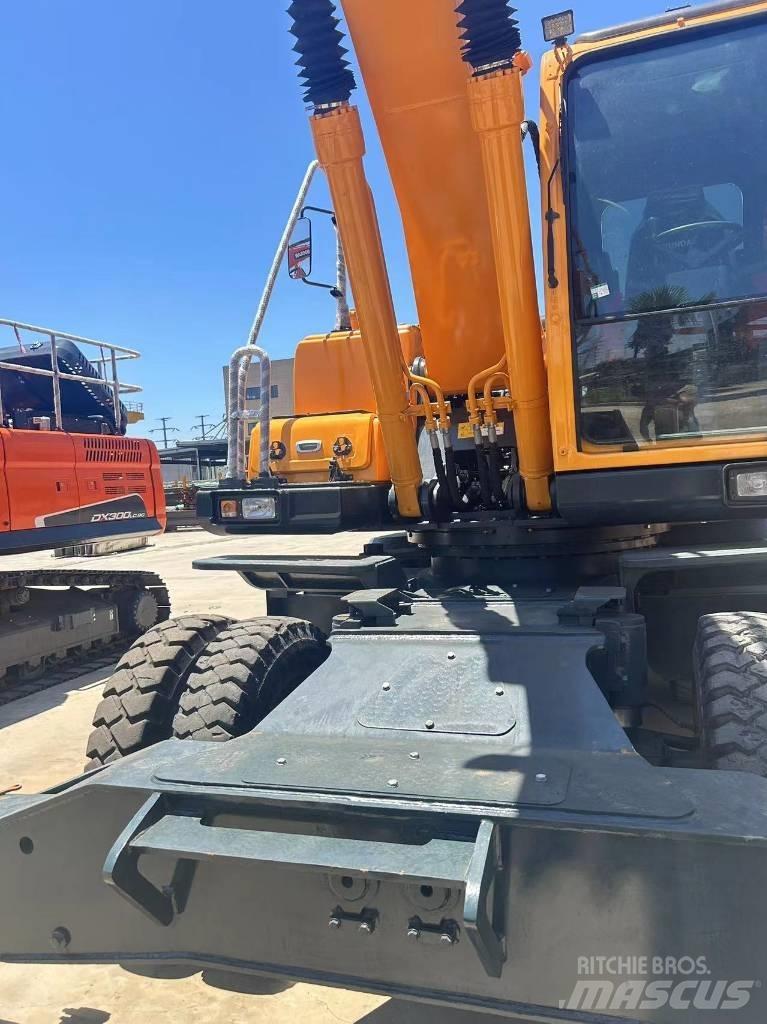 Hyundai R210W-9 Pyöräkaivukoneet