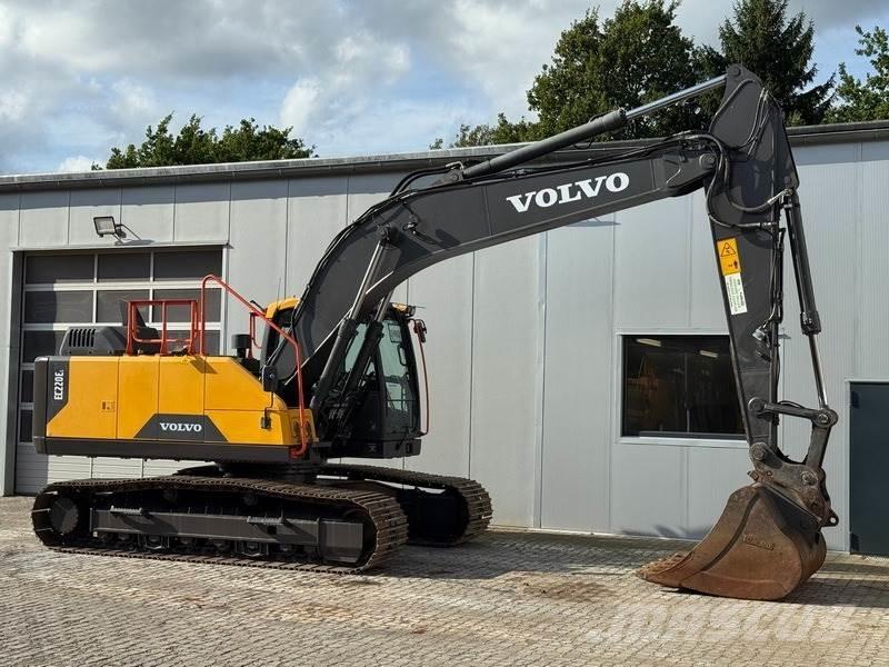 Volvo EC 220 EL Telakaivukoneet