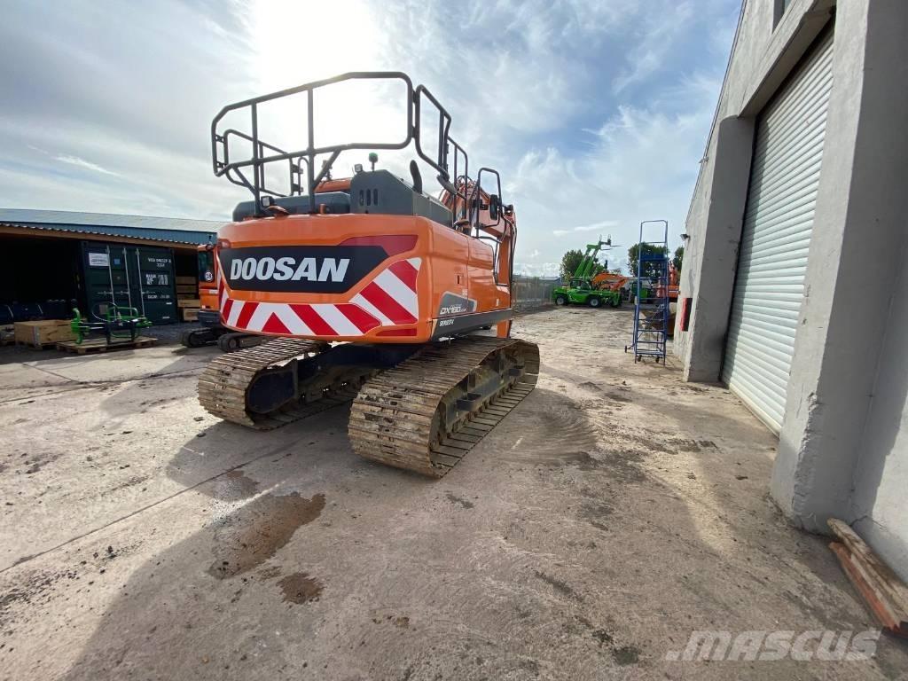 Doosan DX 160 LC Telakaivukoneet
