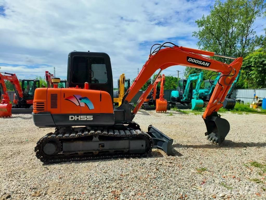 Doosan DH 55 Minikaivukoneet < 7t