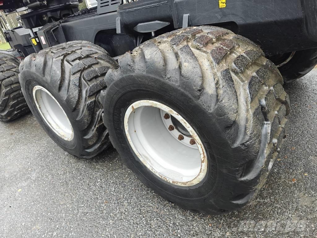 Komatsu 901 XC Harvesterit