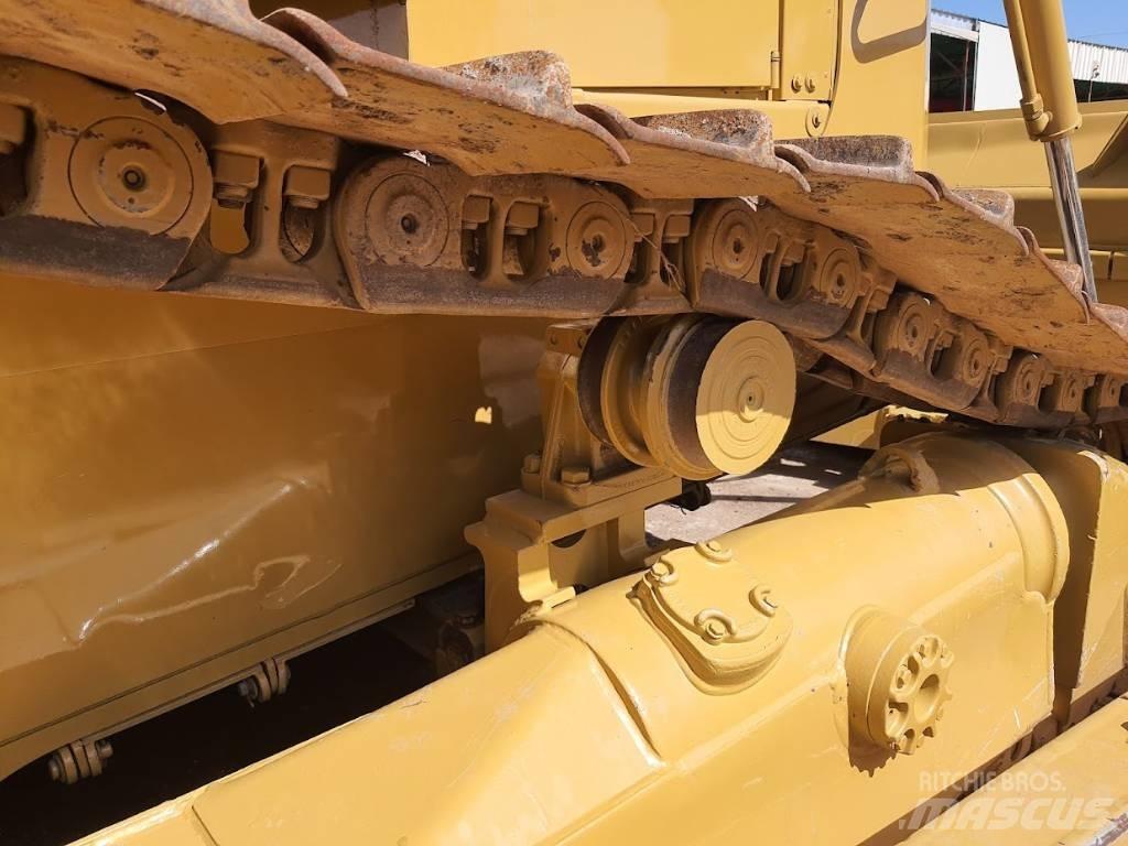 CAT D 6 R XL III Telaketjupuskutraktorit