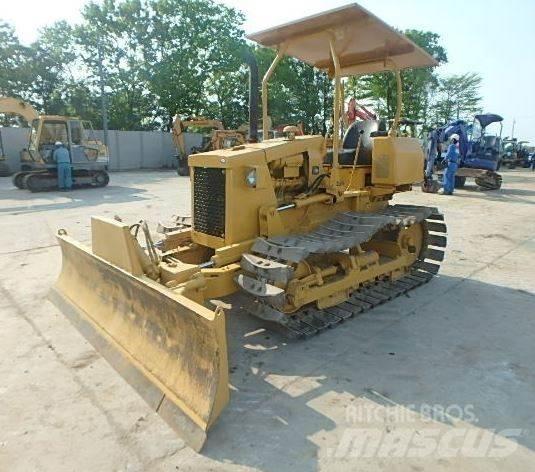 Mitsubishi BD2F Telaketjupuskutraktorit