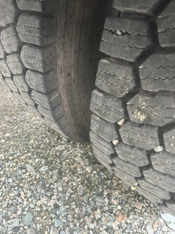 International 4400 Vetopöytäautot