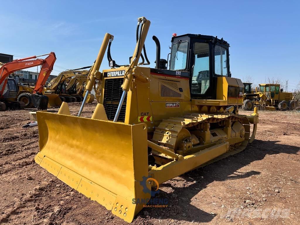 CAT D 6 G Telaketjupuskutraktorit