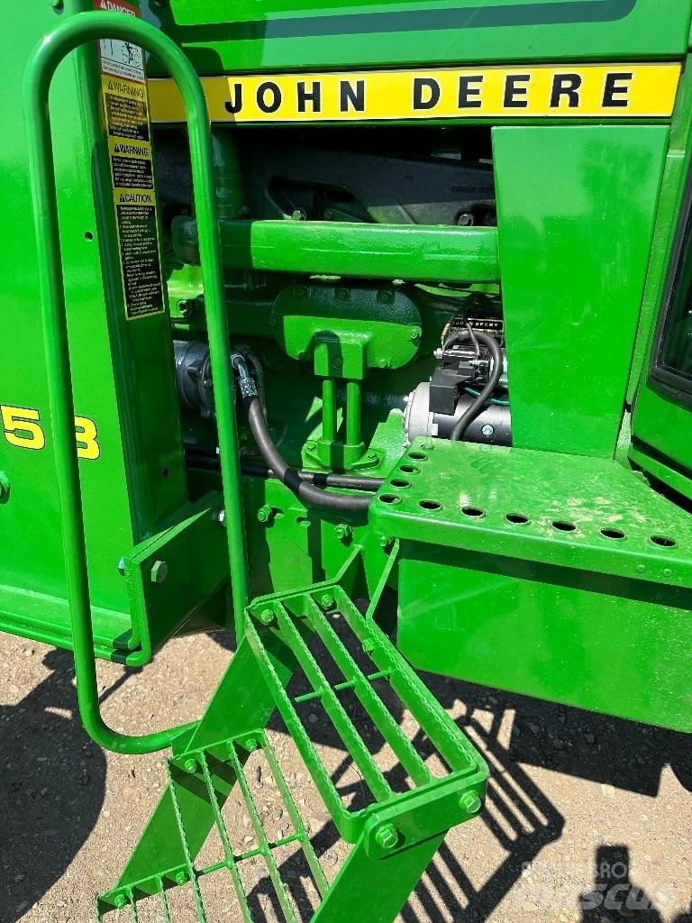 John Deere 4230 Traktorit