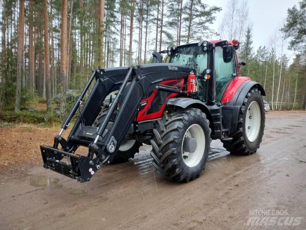 Valtra T234 Active Traktorit