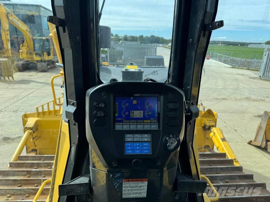 Komatsu D85PX-18 Telaketjupuskutraktorit