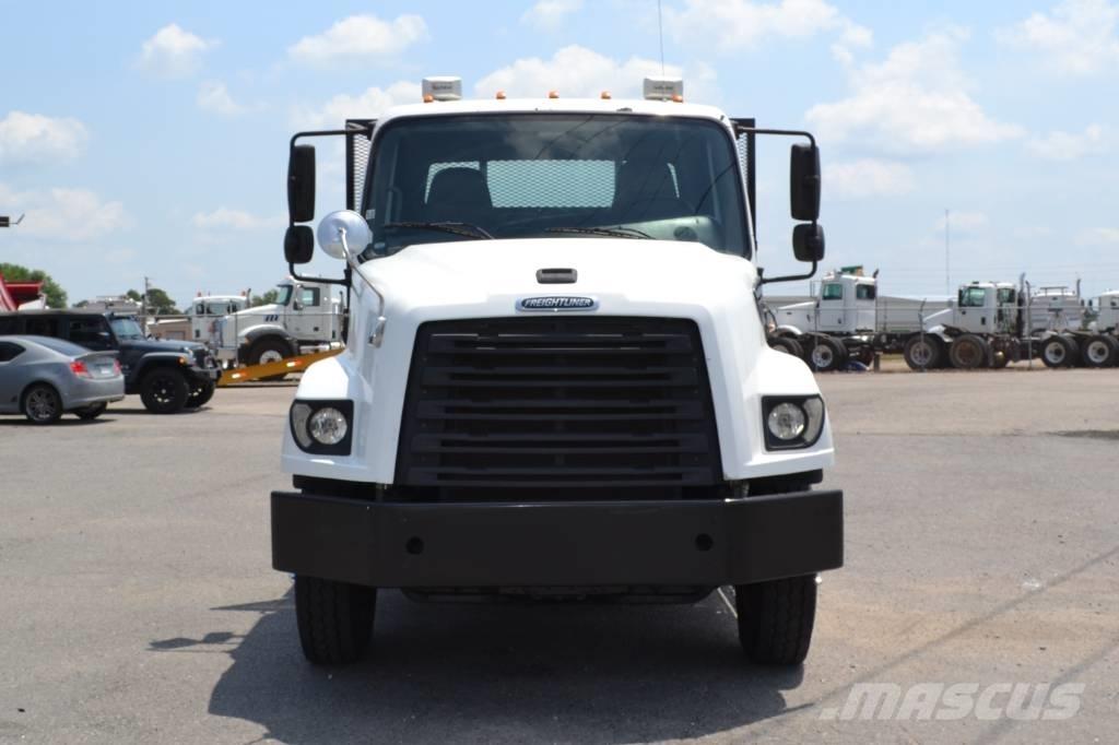 Freightliner 114SD Lava-kuorma-autot