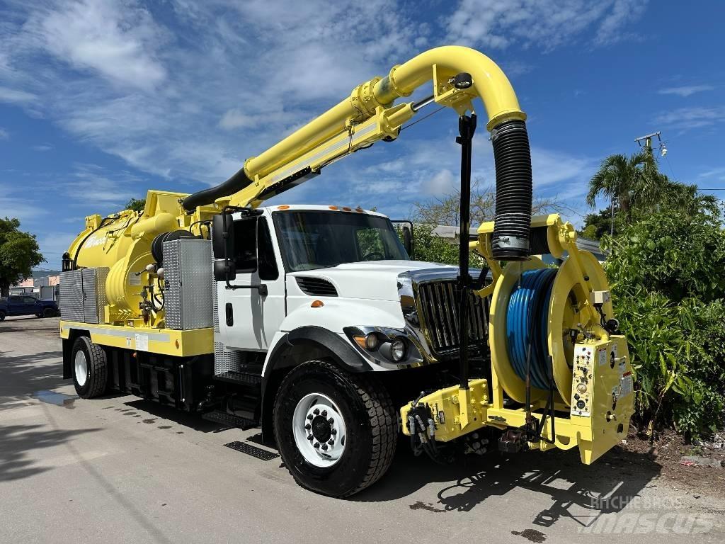 International 7400 Paine-/imuautot