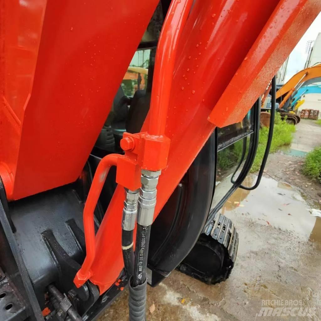 Hitachi ZX 60 Minikaivukoneet < 7t