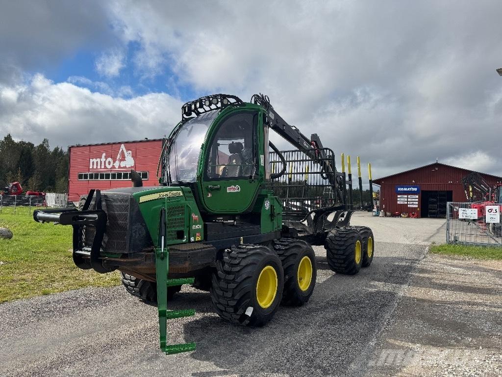 John Deere 810 E Kuormatraktorit