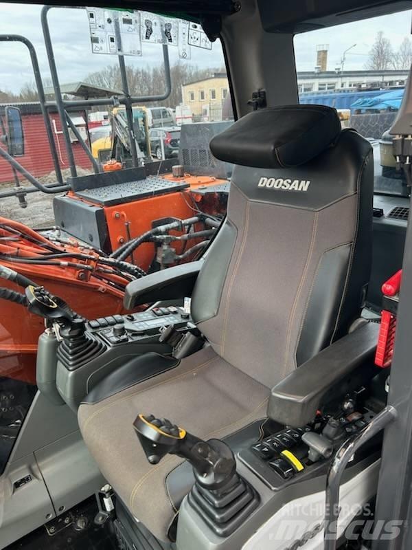 Doosan DX 170 W Pyöräkaivukoneet