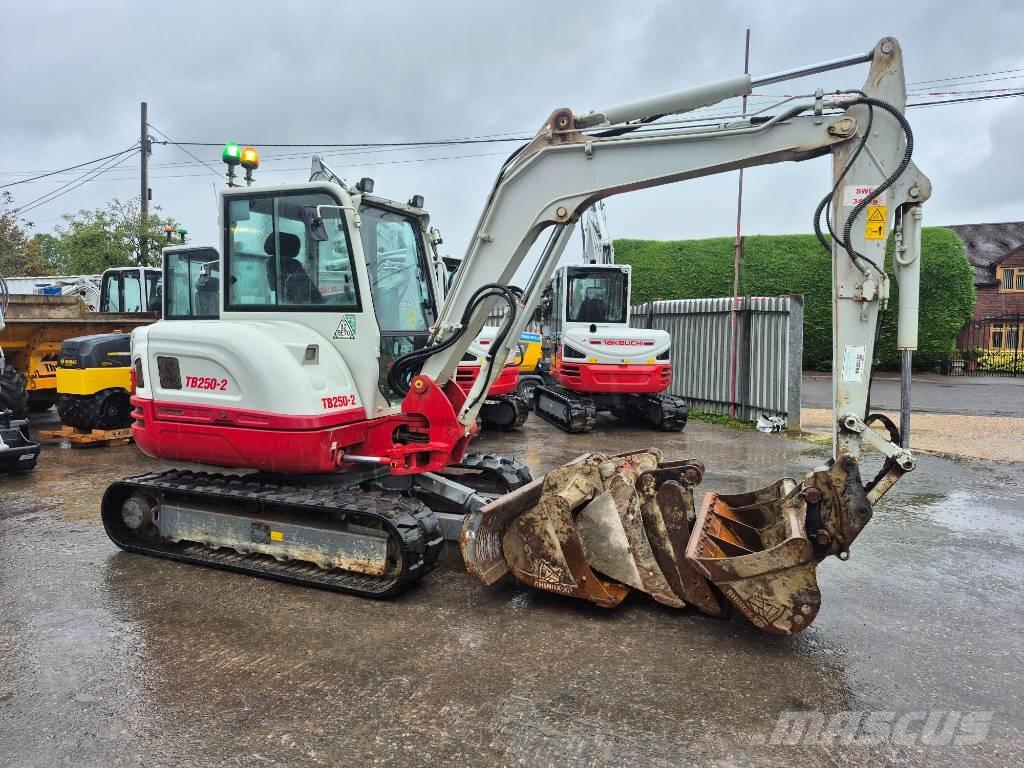 Takeuchi TB 250 Minikaivukoneet < 7t