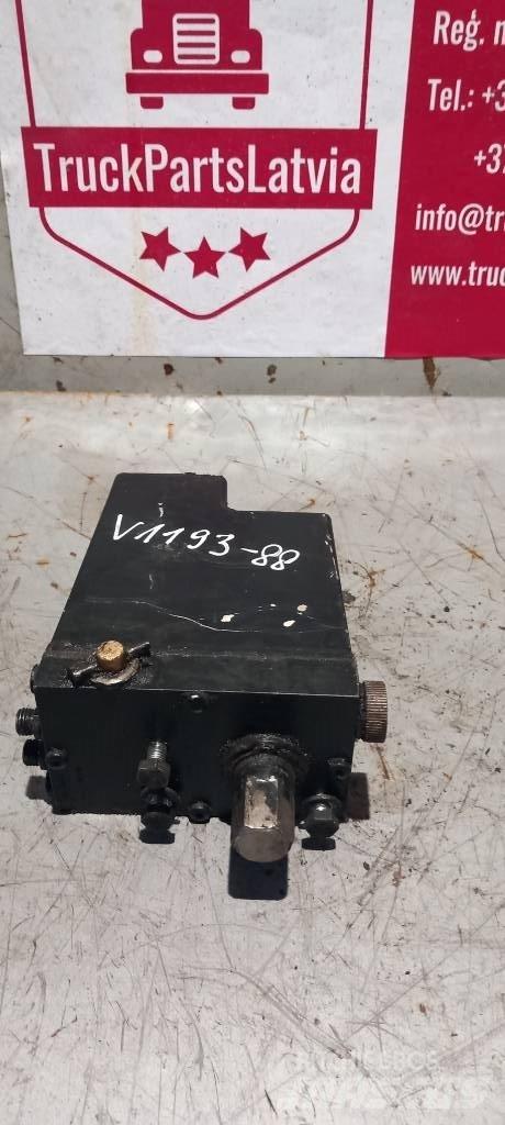 Volvo FH 12.      20917279 Hydrauliikka
