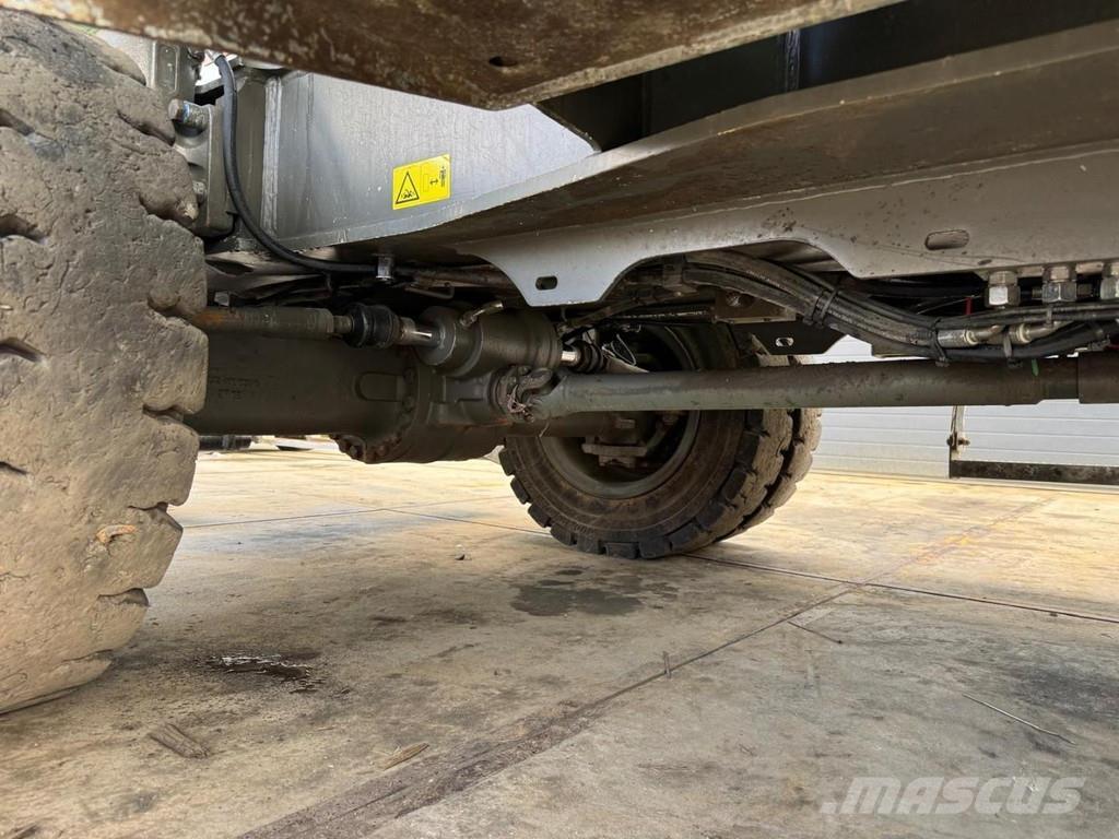 Sennebogen 825M E Jätteenkäsittelijät