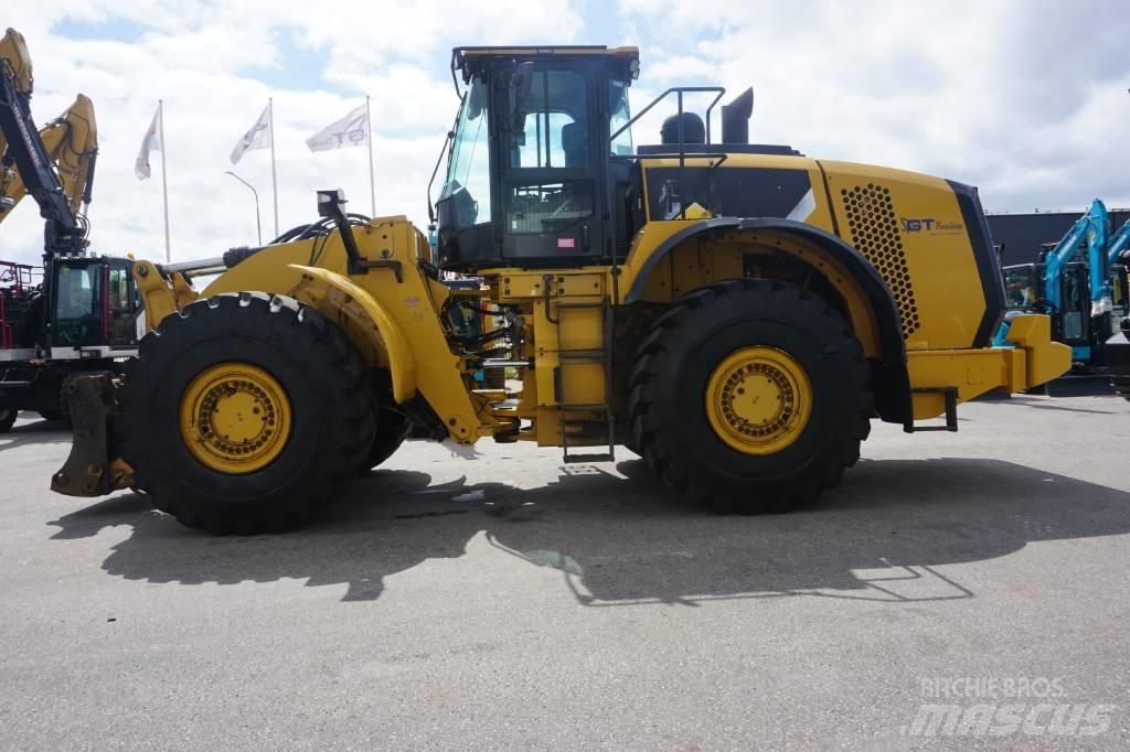 CAT 980M Pyöräkuormaajat