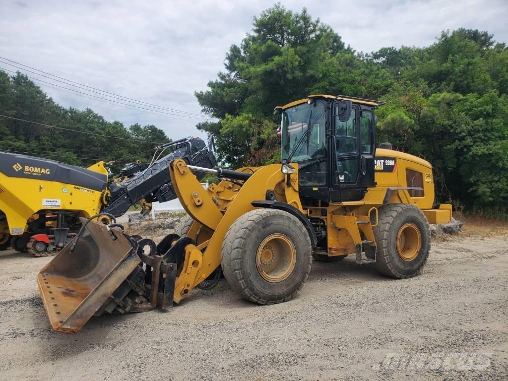 CAT 926M Pyöräkuormaajat