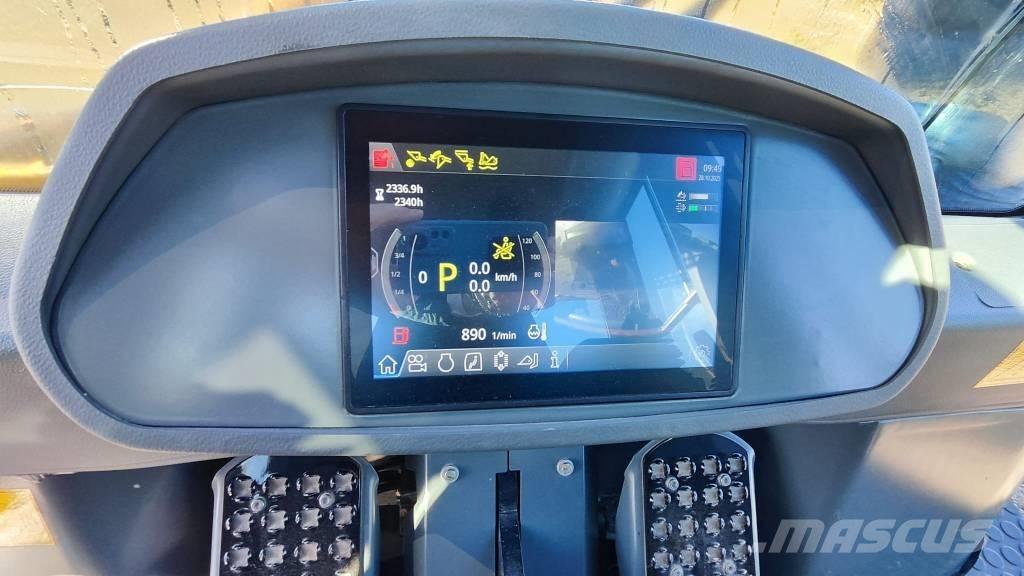 Liebherr LR 636 Telakuormaajat