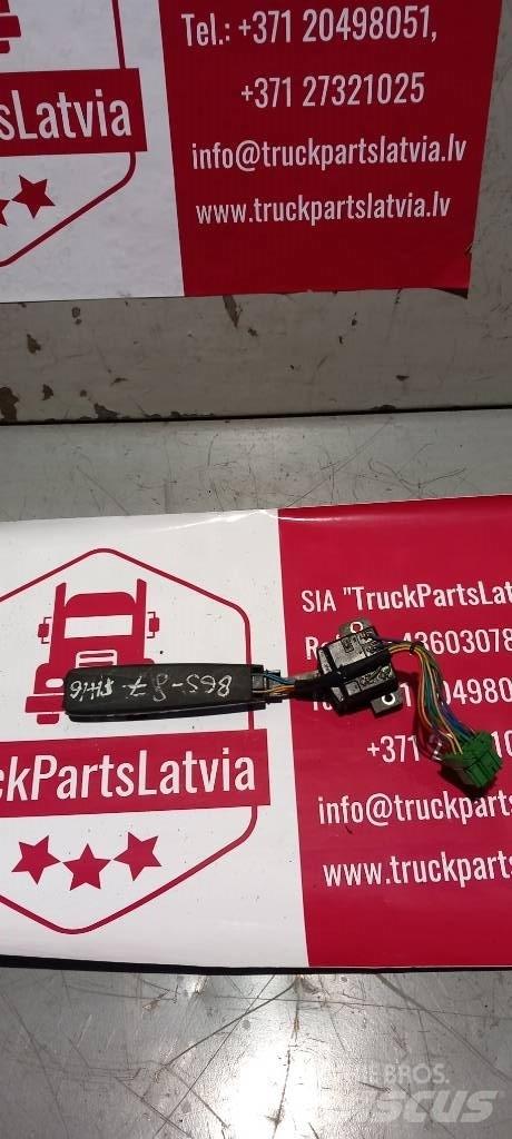 Volvo FH 12.     20553788 Ohjaamot ja sisustat