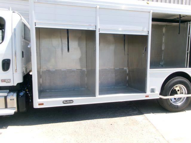 Freightliner M2 Juomien jakeluautot