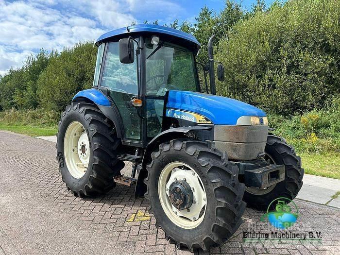 New Holland TD90 D Traktorit
