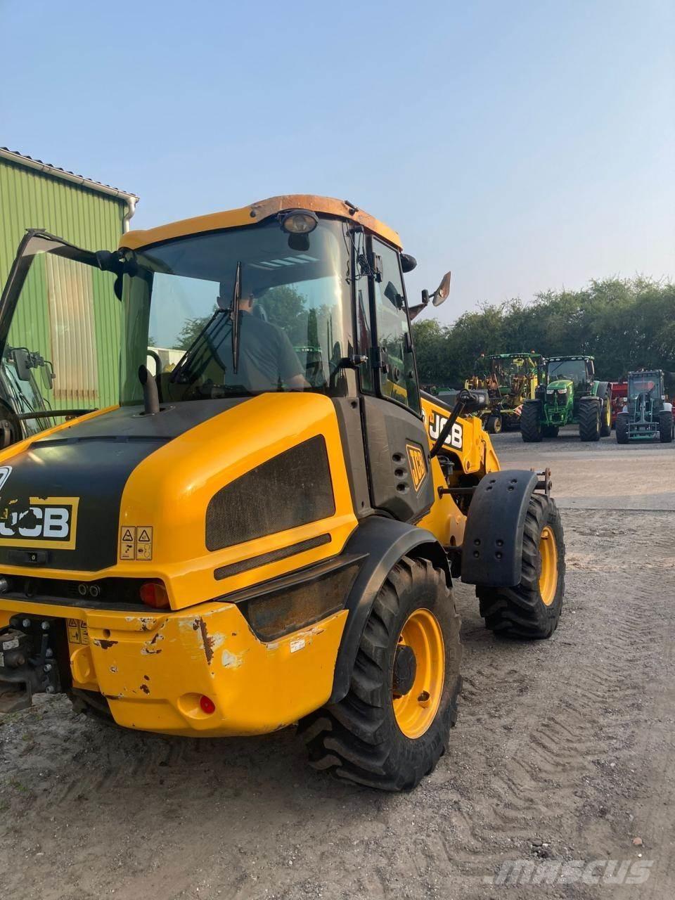 JCB TM 220 Maatalouskurottajat