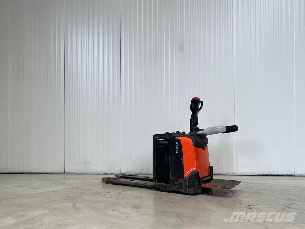 BT LPE250 Lavansiirtotrukit ajotasolla