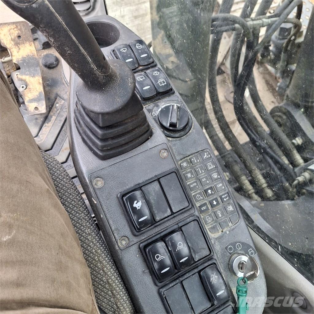Volvo EC 210 C L Telakaivukoneet