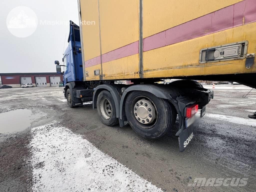 Scania P 450 Vetopöytäautot