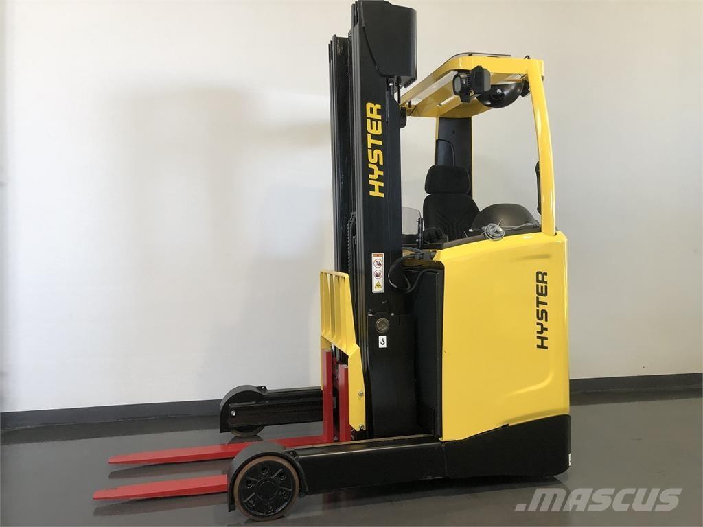 Hyster R1.4E Työntömastotrukit