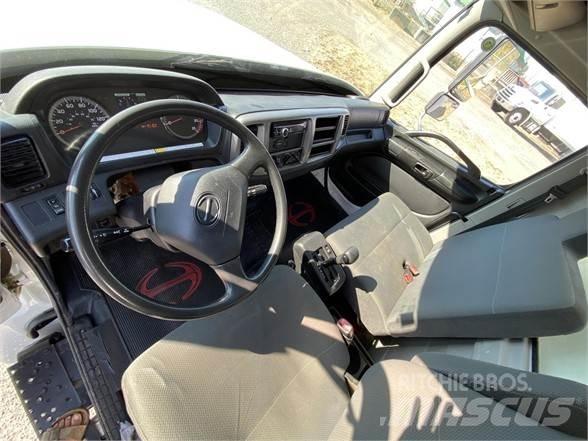 Hino 338 Umpikorikuorma-autot