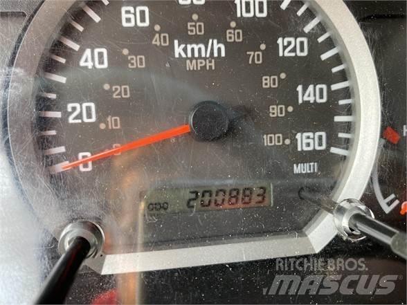 Isuzu NRR Juomien jakeluautot