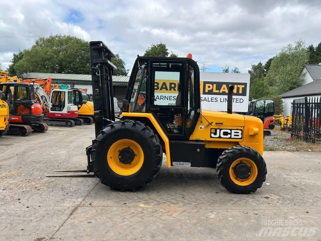 JCB 926 RTFL Maastotrukit