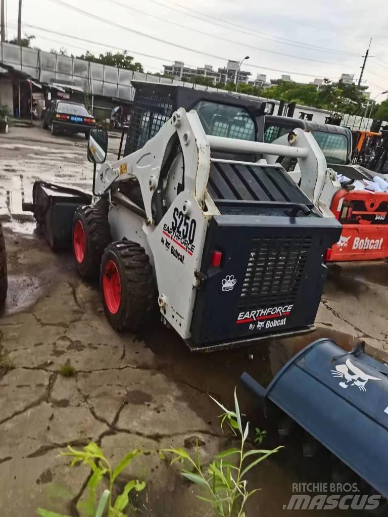Bobcat S 250 Liukuohjatut kuormaajat