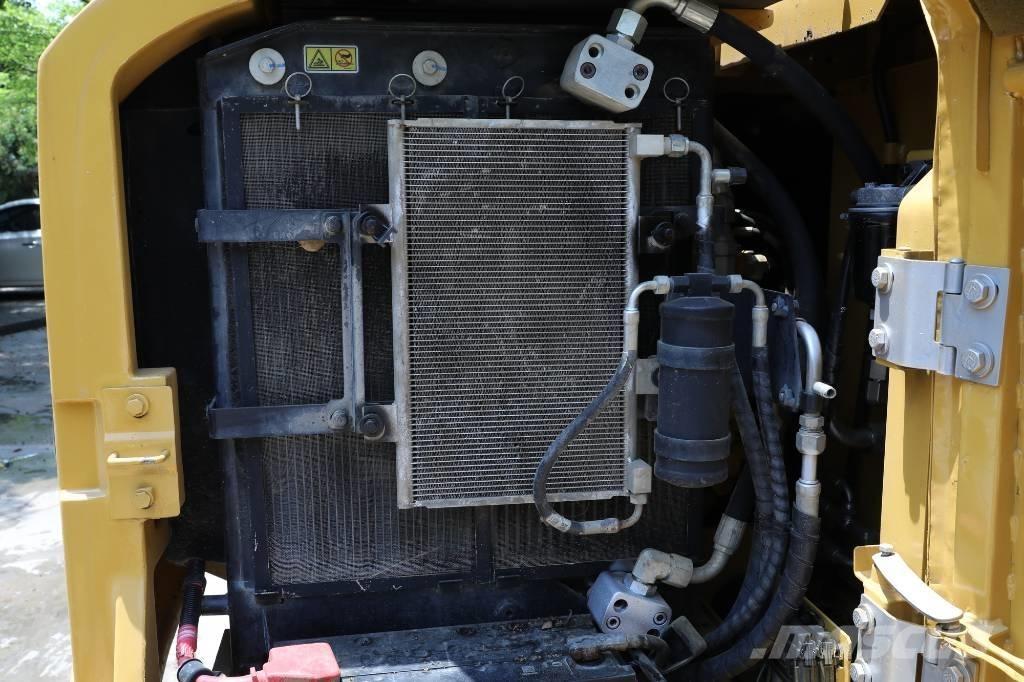 CAT 305.5E2 Minikaivukoneet < 7t