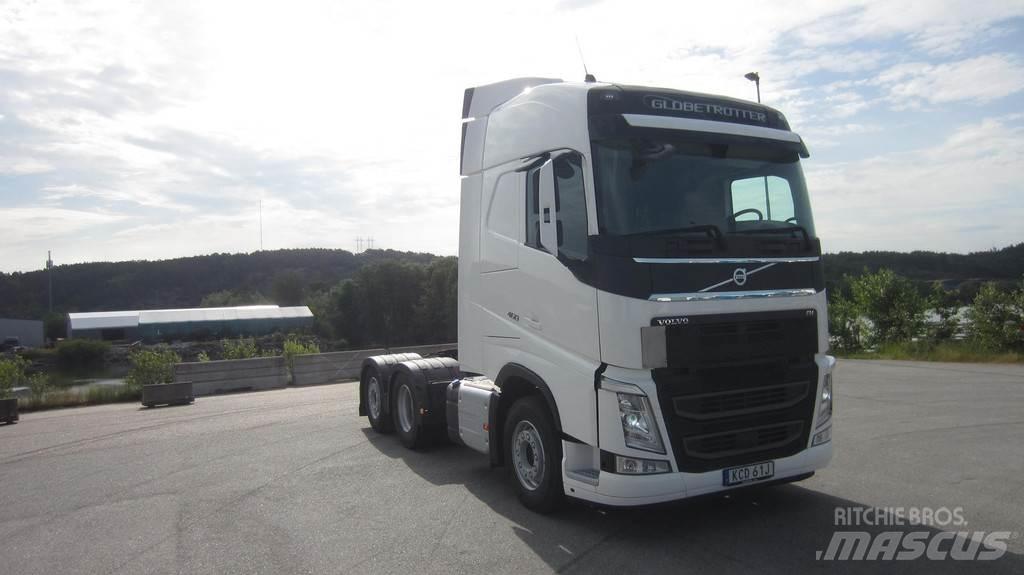 Volvo FH Dragbil. Vetopöytäautot