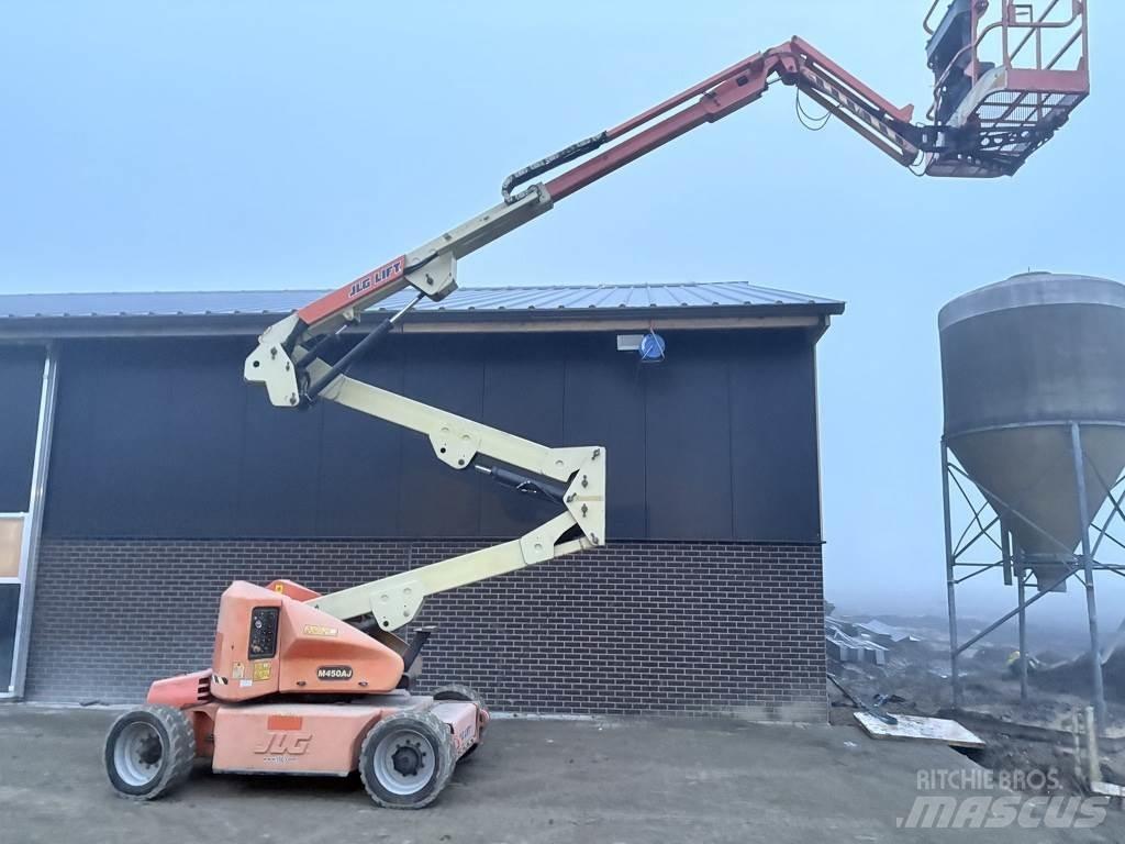 JLG 450aj Kuukulkijat