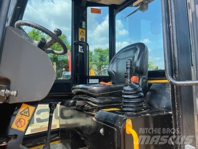 JCB 6ST Minidumpperit