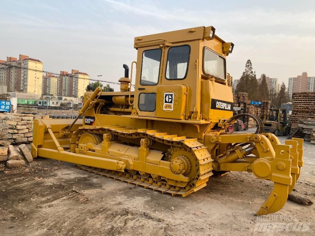 CAT D 6 D Telaketjupuskutraktorit