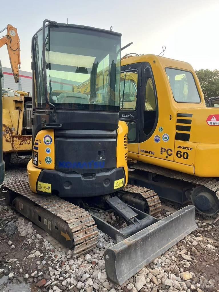 Komatsu PC 30 Telakaivukoneet