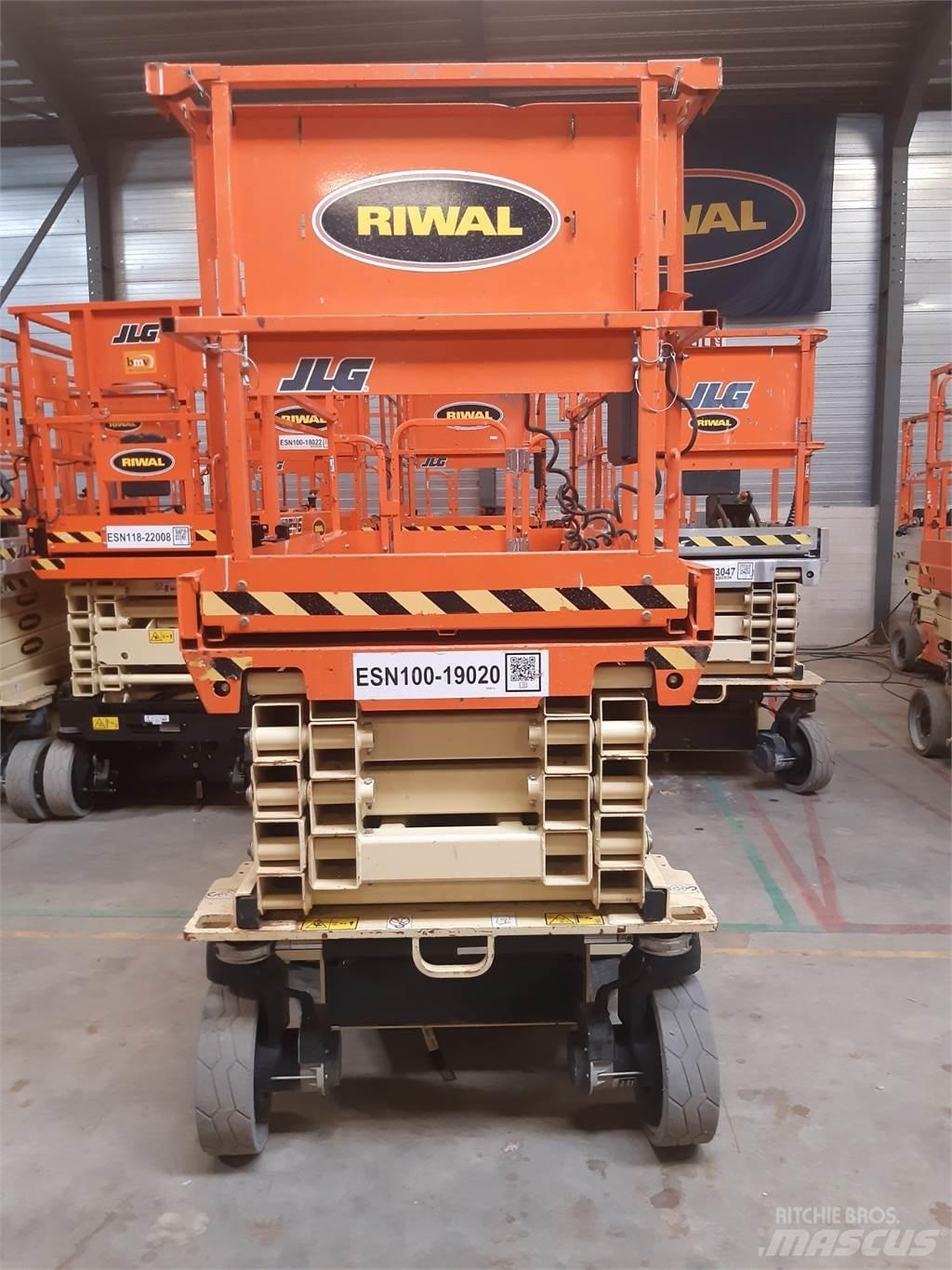 JLG 2646ES Saksilavat