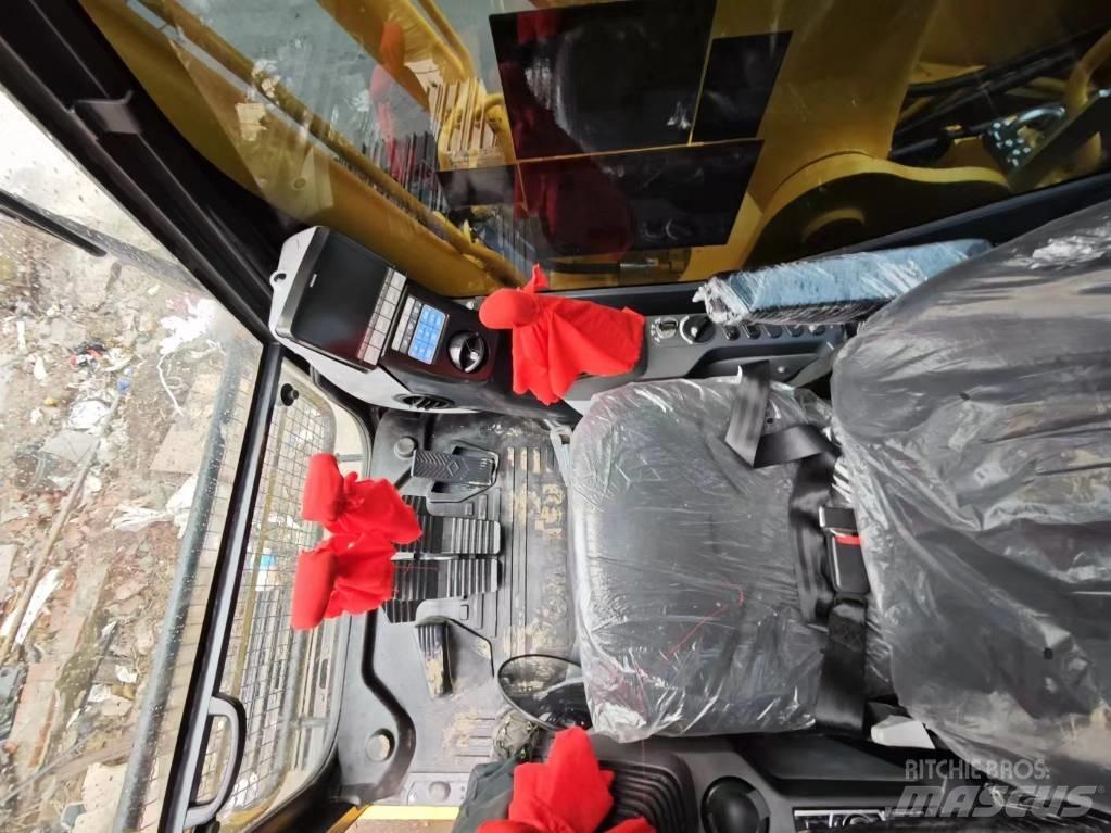 Komatsu PC 220-8 Telakaivukoneet