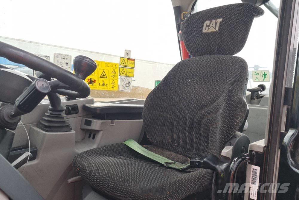 CAT TH 408 D Maatalouskurottajat