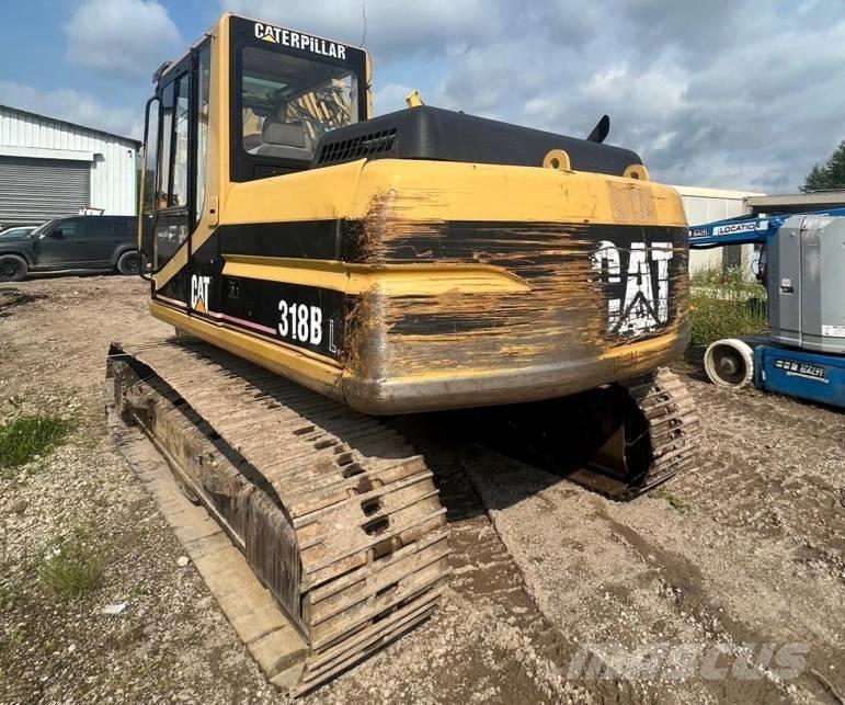 CAT 318 B Telakaivukoneet