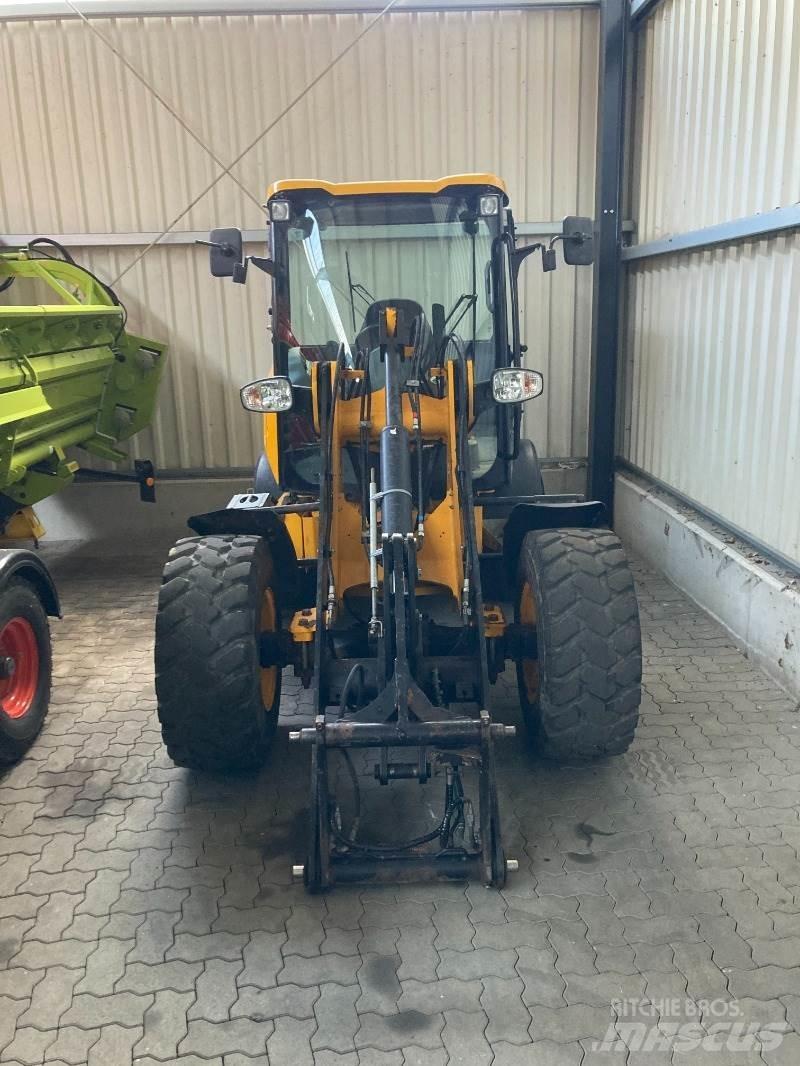 JCB 407 Pyöräkuormaajat