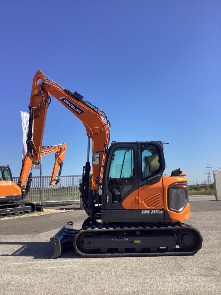 Develon DX85R-7 Midikaivukoneet 7t - 12t